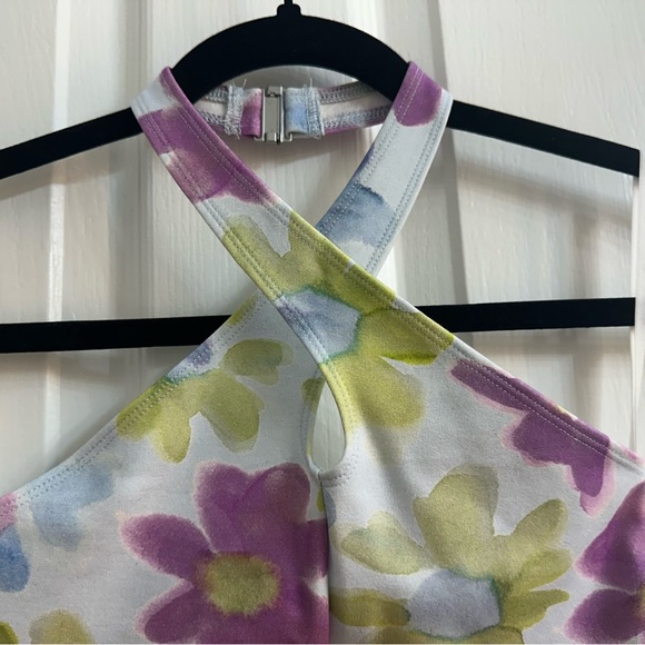 Aritzia Sunday Best Floral Keyhole Halter Crop Top - Picture 2 of 3
